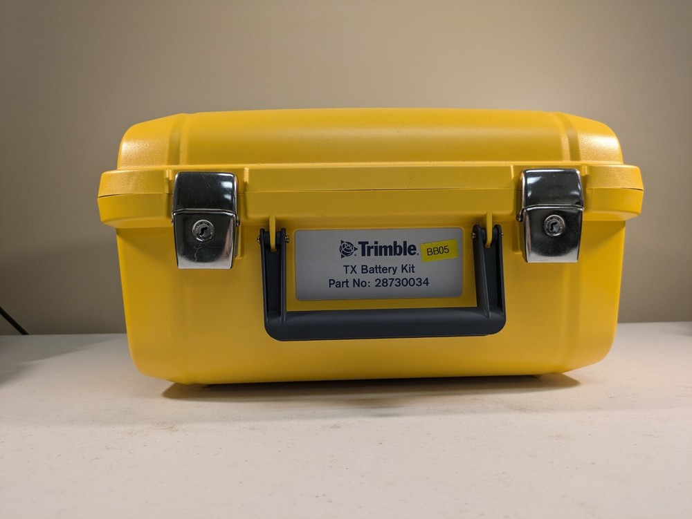 Trimble Hard Carry Case for Trimble Battery Kit 28730034 Used