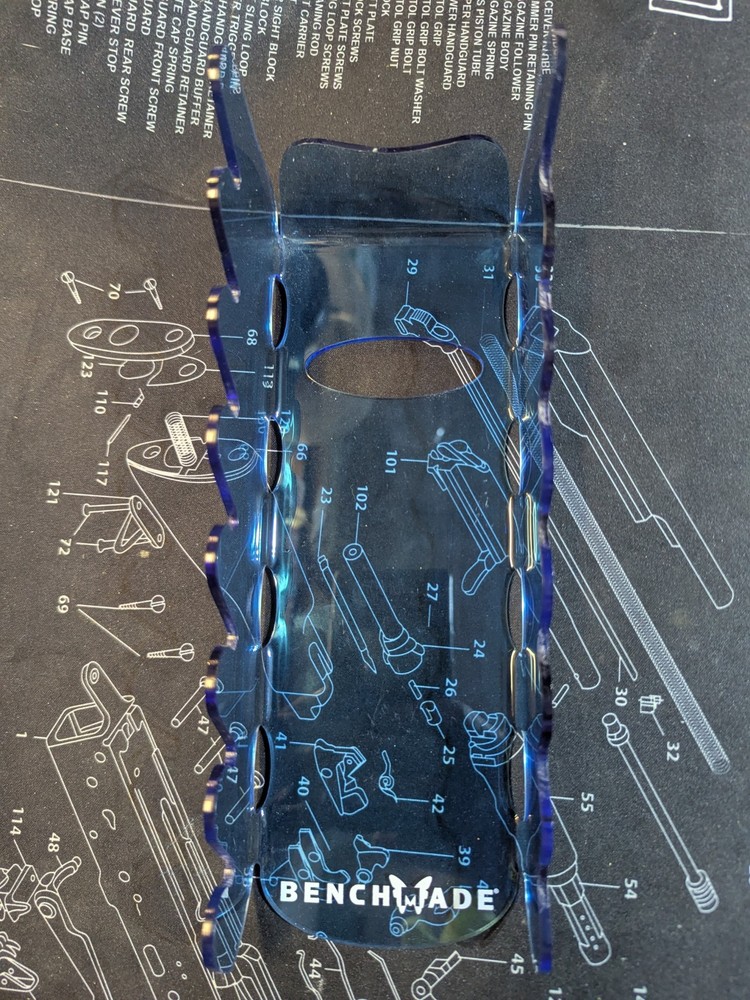 Benchmade Blue 7 Knife Display