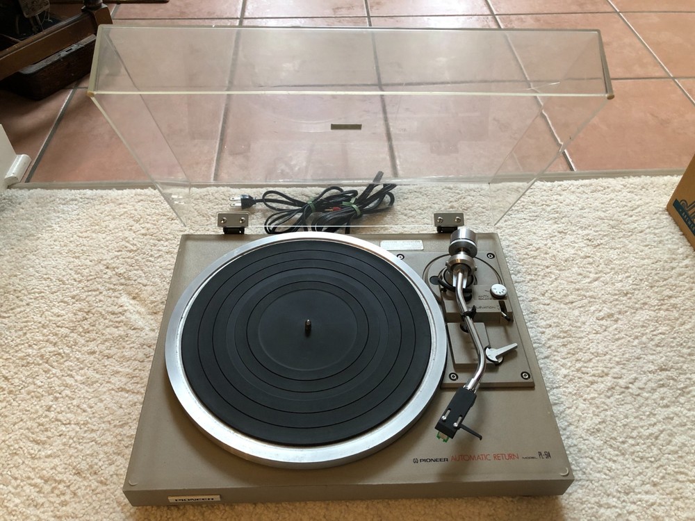 PIONEER PL-514 Belt Drive Turntable