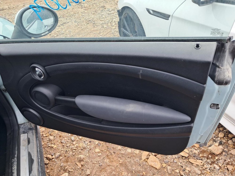 MINI 1 2012 Glove Box 4883979