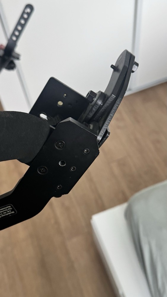 Stroboframe Quick Flip Flash Bracket – Adjustable Arm with Foam Grip