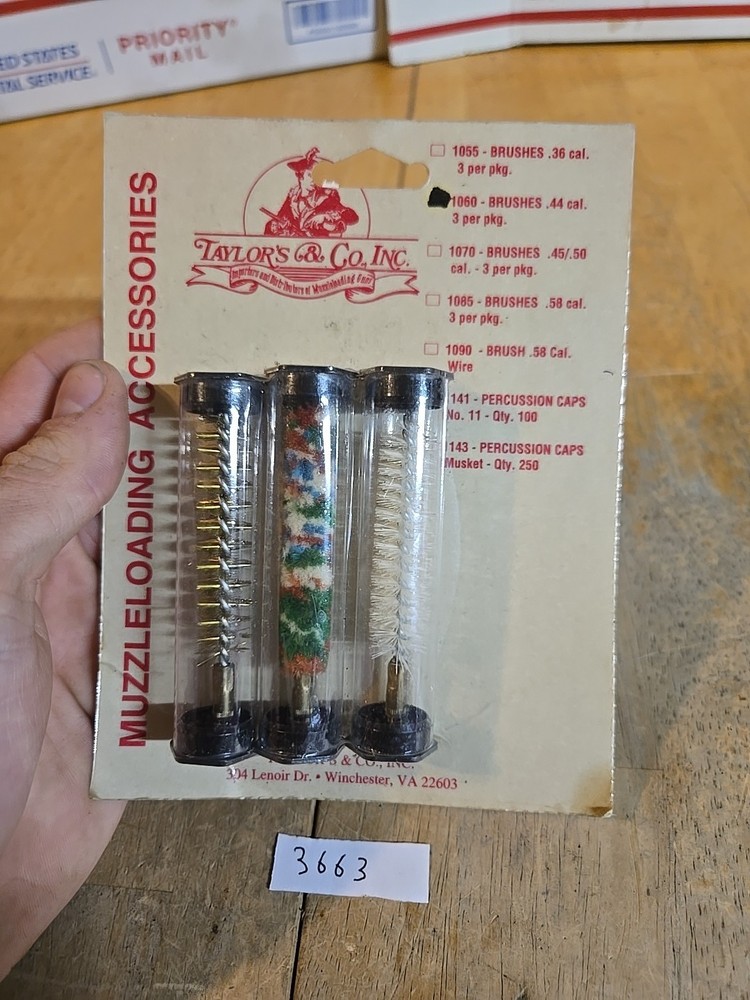 Taylor's & Co. Muzzleloading Accessories 1060 - BRUSHES. 44 Cal 3 Pack