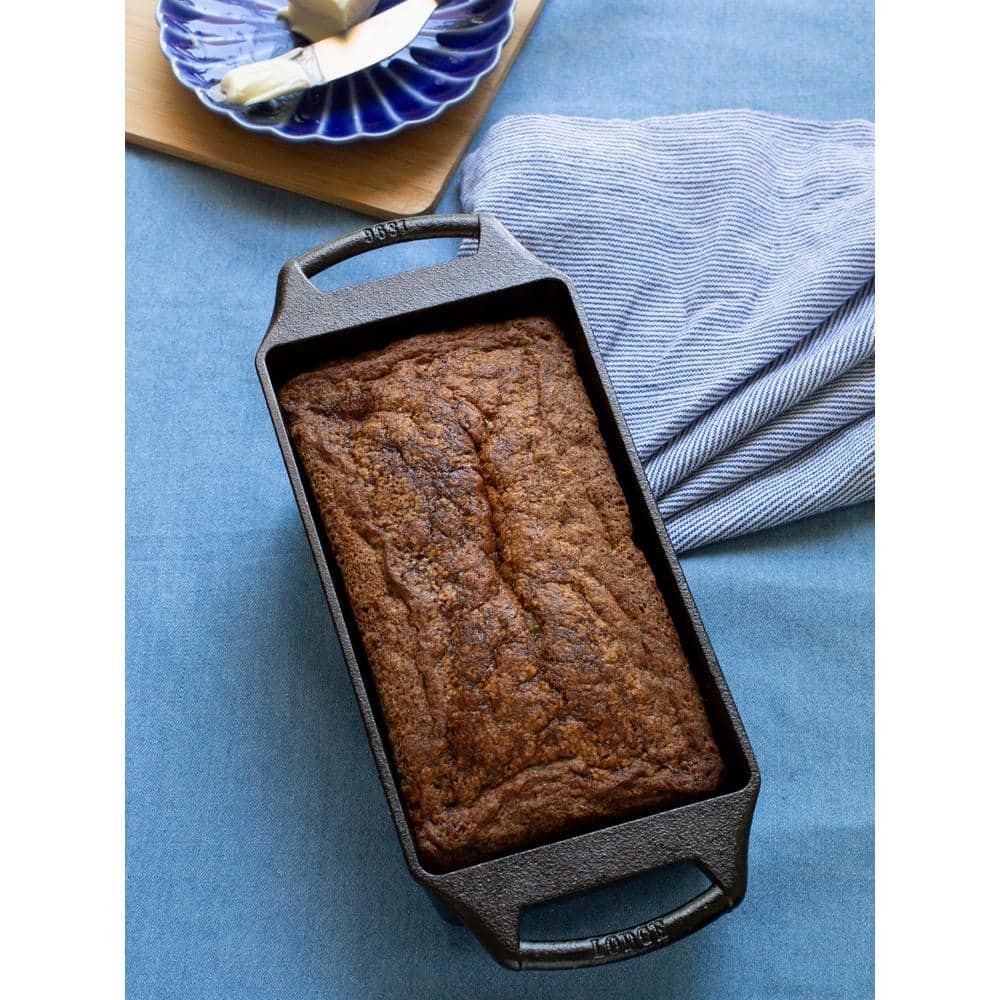 Lodge Cast Iron Bread Loaf Pan Rectangle Bakeware Baking Broiler Durable Black