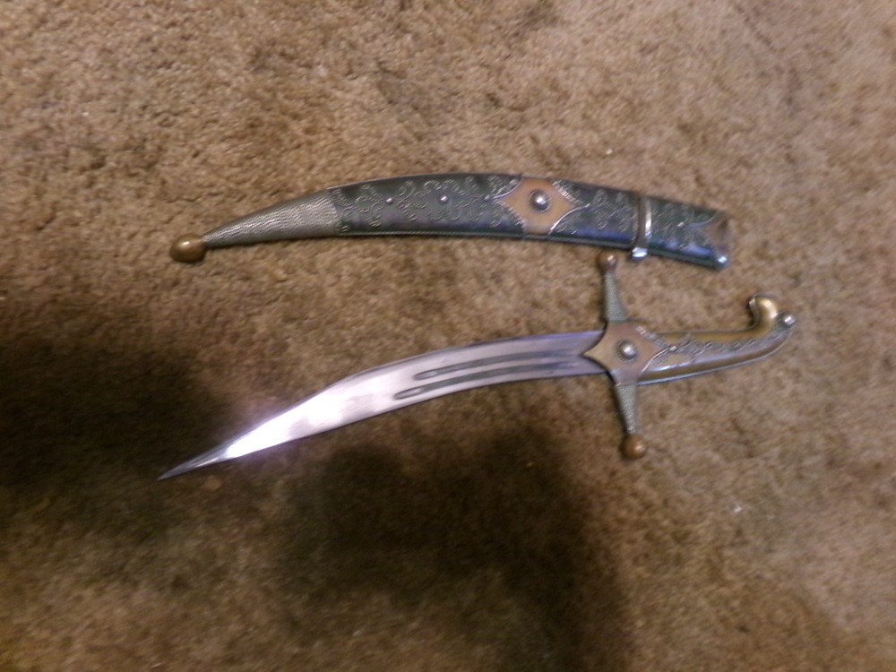 indian dress dagger