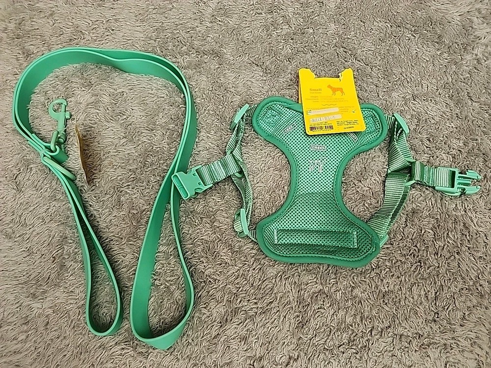 Sun Squad Leash and Adjustable Harness Size Small