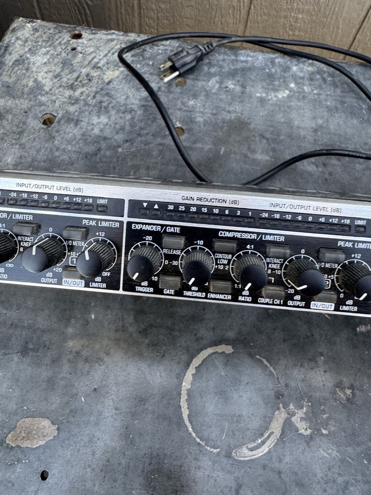 Behringer Multicom Pro-XL MDX4600 Audio Interactive Quad Dynamics Processor