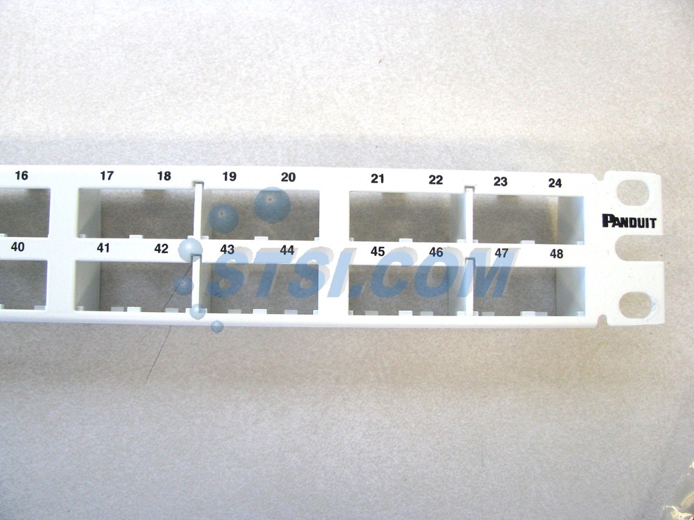 Panduit CPP48HDEWWH 48-Port Mini-Com High Density Patch Panel, White ~STSI