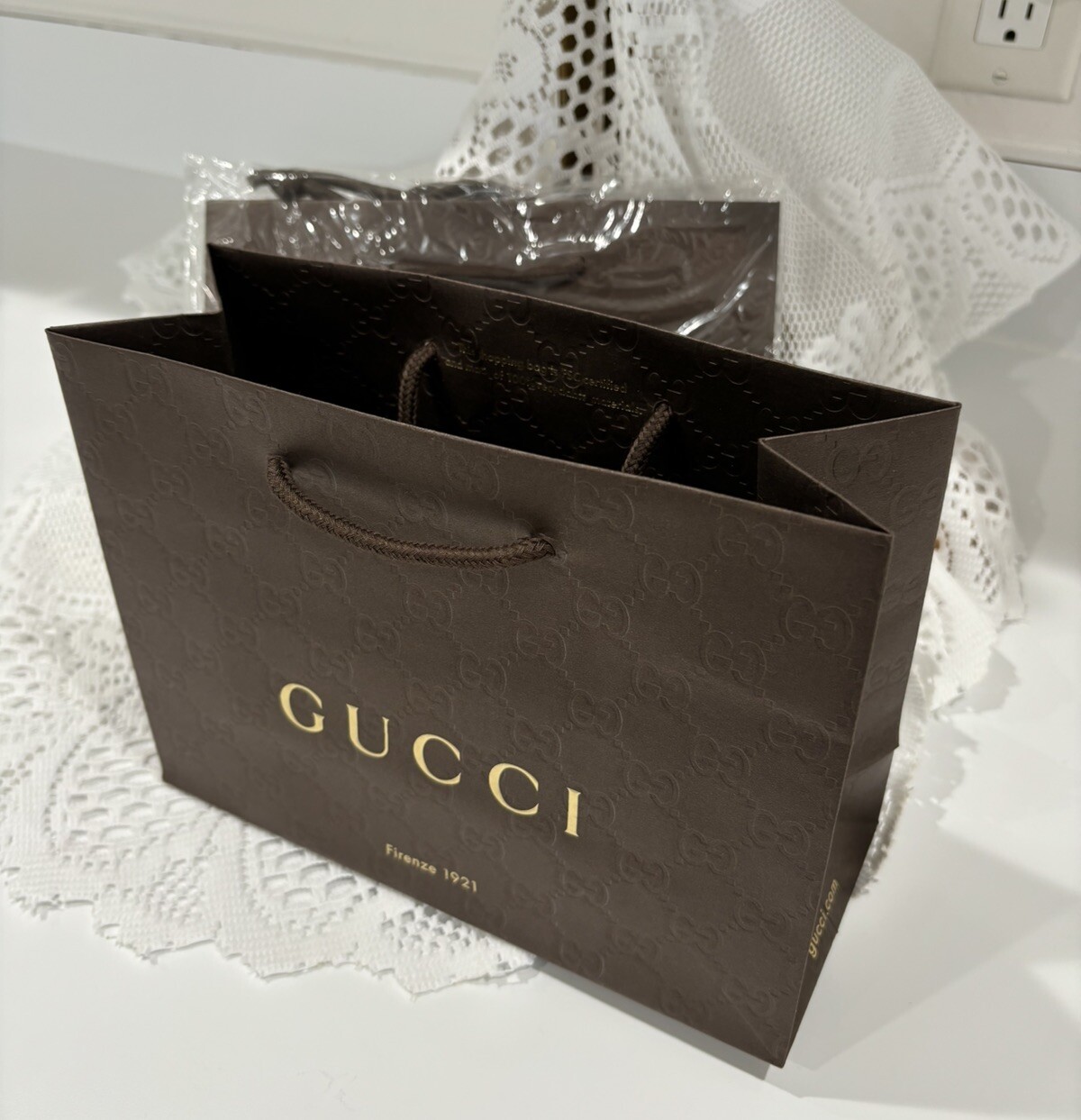 GUCCI Firenze 1921 Paper Bag Shopping Gift Brand NEW Wrapped 9” X 6.5 X  3.5”