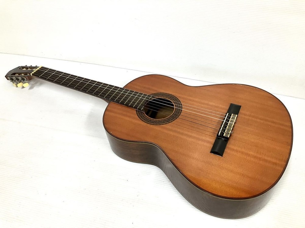 Yamaha G-150D Classical Guitar Hard Case