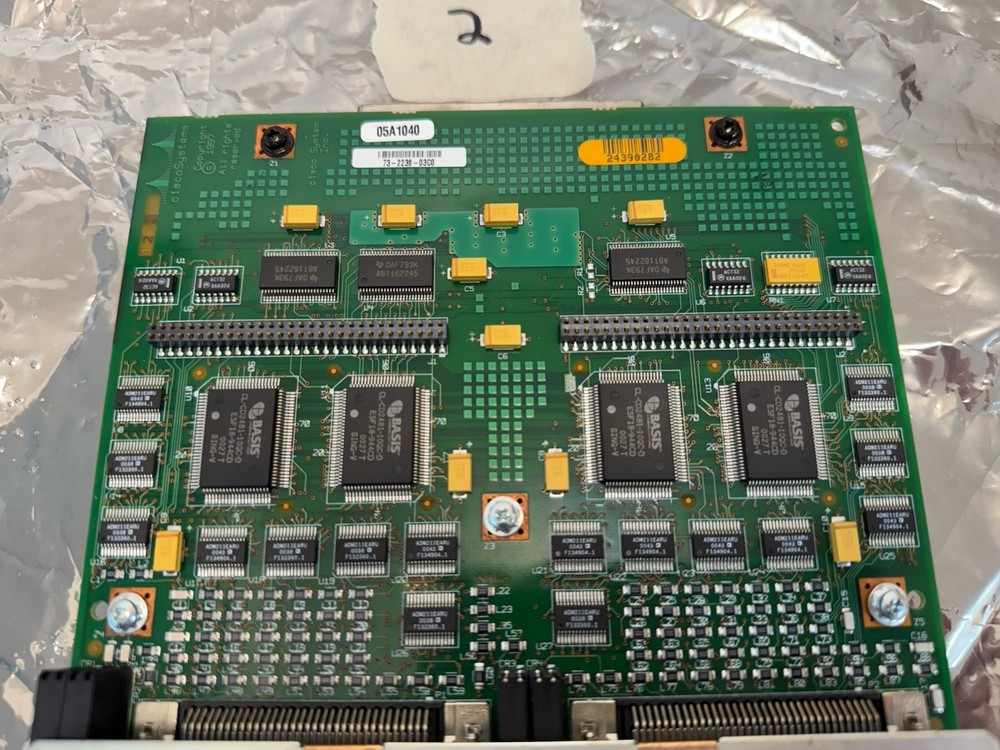ONE CISCO ASYNC-32A 32-PORT Asynchronous Network Module Guaranteed 30 days