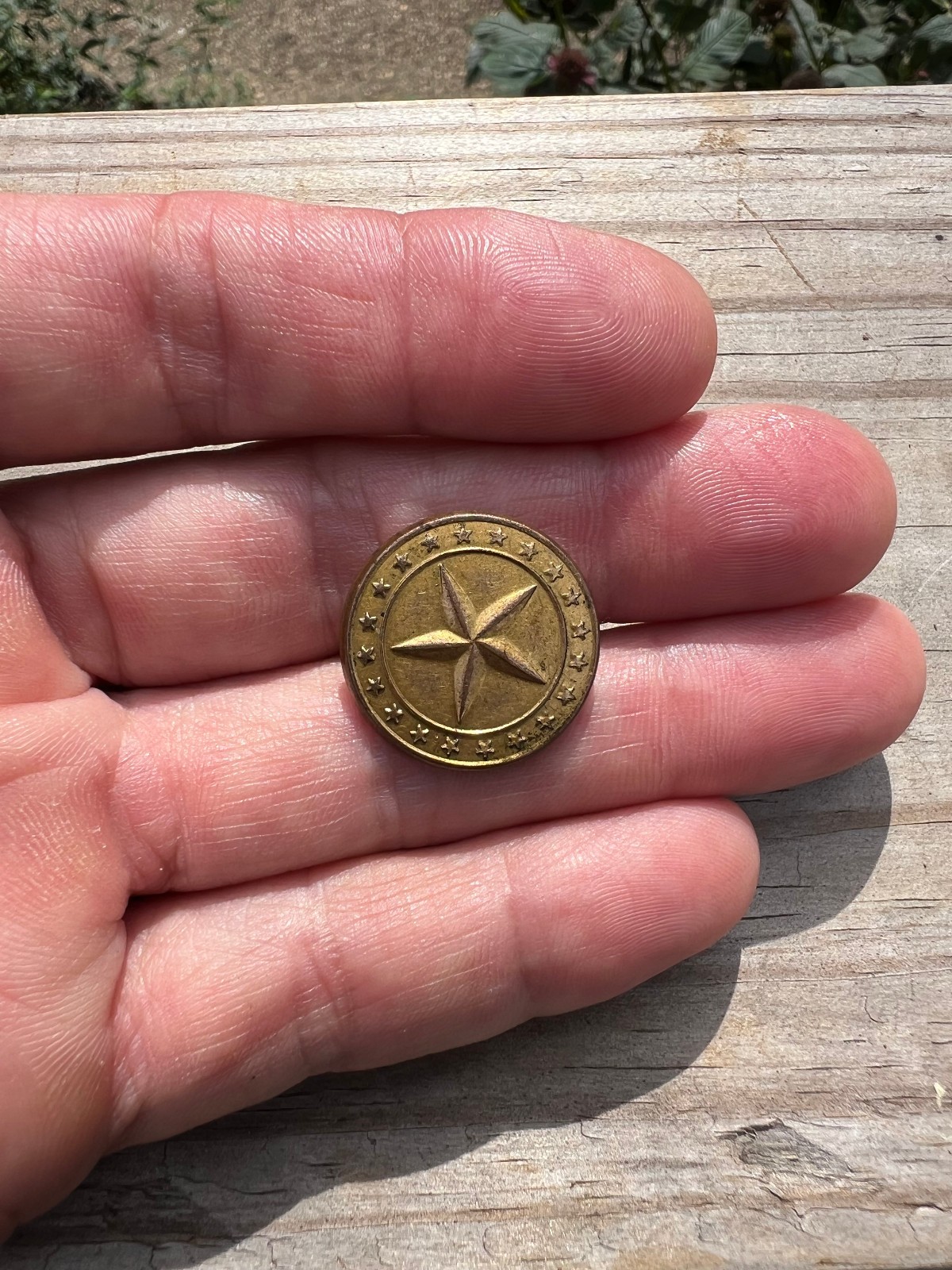 1-Piece Maine Volunteer Militia 5-Point Star Pre Civil War Coat Button
