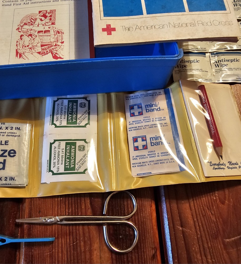 Vintage First Aid Kit 80's Comprehensive Pak