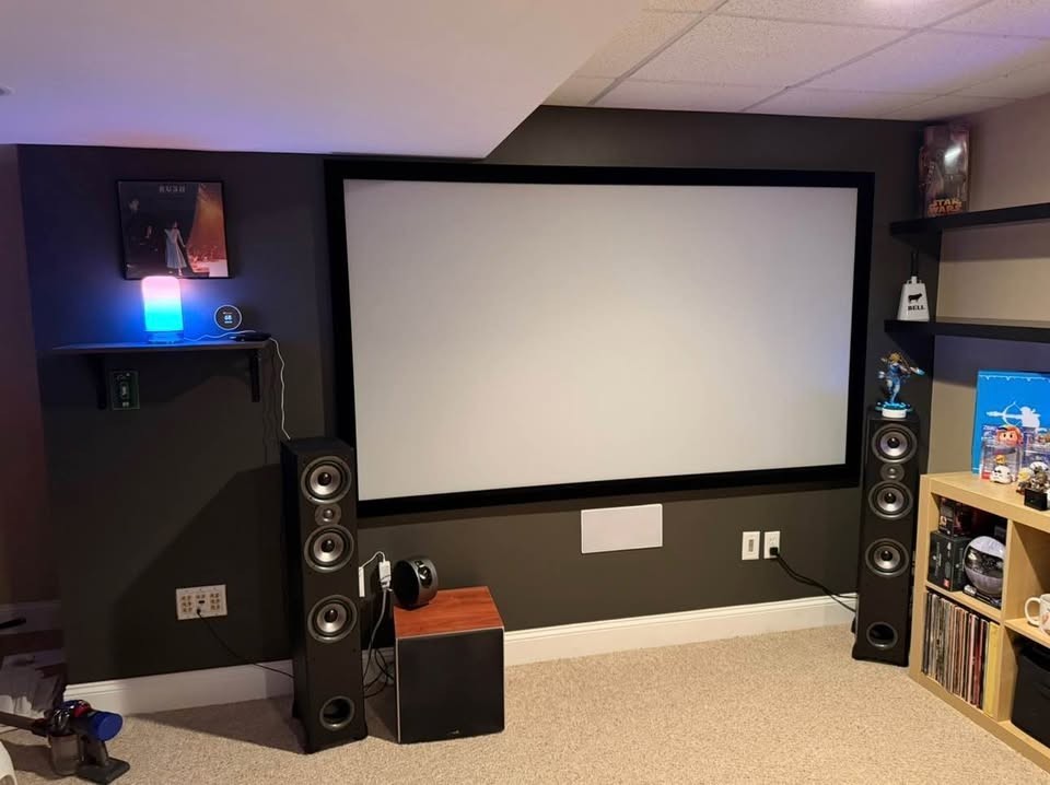 STR-169120 Silver Ticket 92" Fixed Frame 16:9 Projector Screen Grey Material