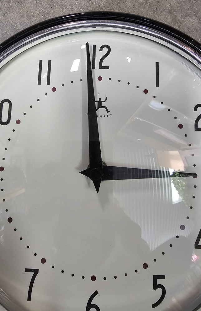 9.5" Retro Metal Wall Clock Black - Infinity Instruments