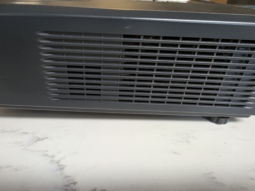 Sharp Projectors Model XR-30X