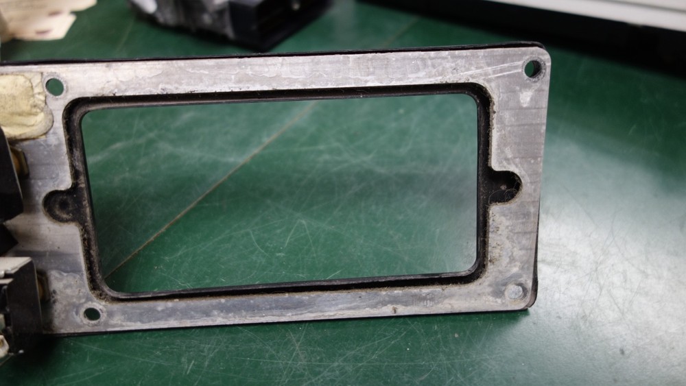 Peterbilt 379 Dash Switch Panel 17-04241-2E00