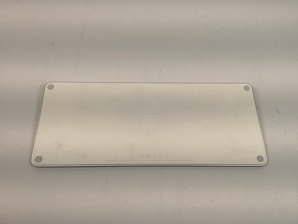 Apple Magic Keyboard A3203 - VGC