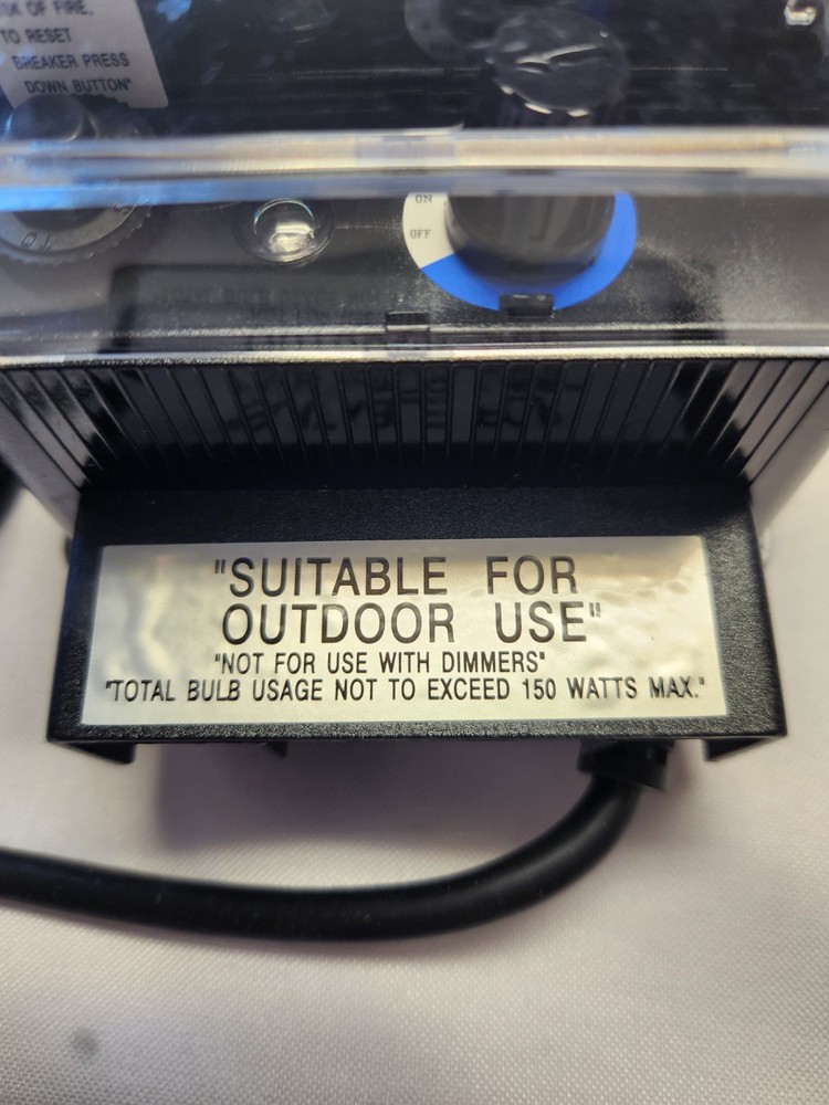 150W LED & Halogen Low Voltage Landscape Lighting Transformer