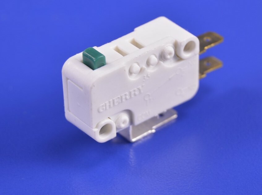 10 Cherry D4 Series Mini SPDT 0.75 N Button Quick Connect Snap Action Switch