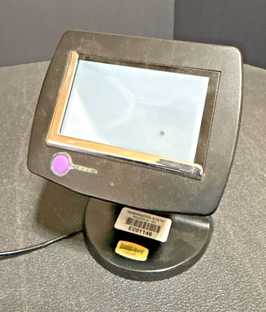 SnapShell USB ID Card Scanner & Reader - Powers On