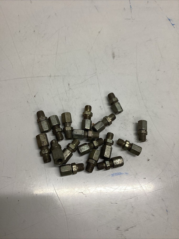 Fastenal hex machine screw nut 1136024 17pcs P-624