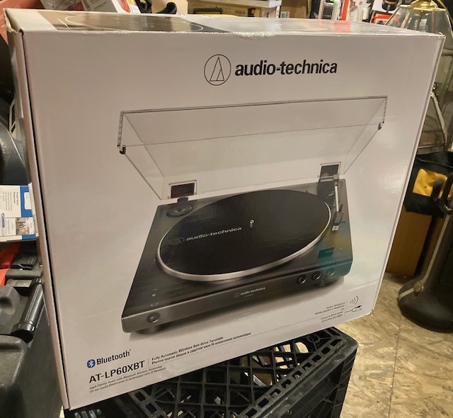 Audio-Technica AT-LP60XBT Turntable Bluetooth  - Black