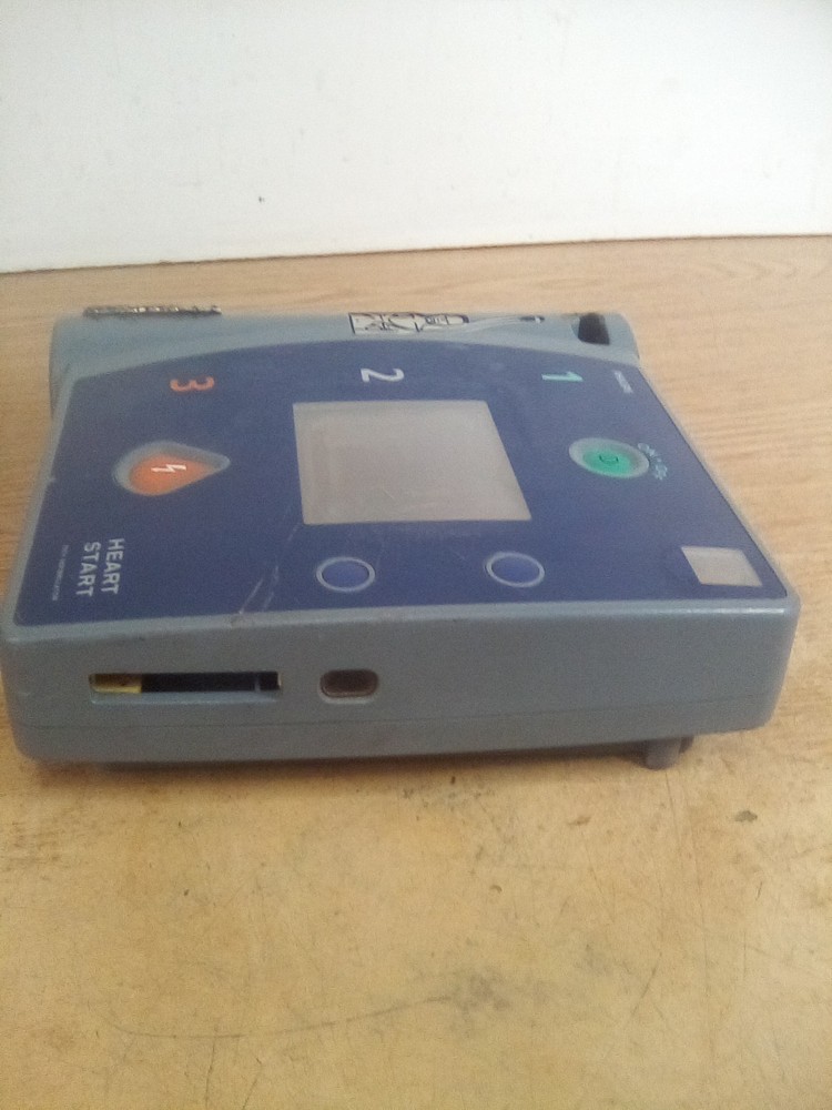 Philips Heartstart FR2+ Automated External Defibrillator AED