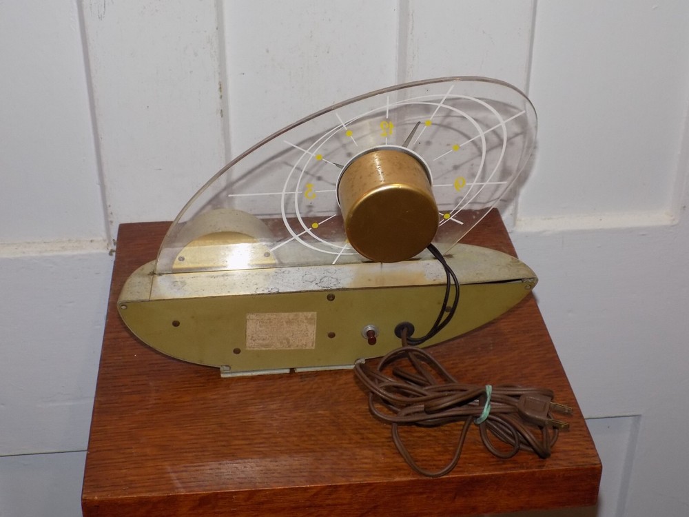 Vintage Schaeffer Beert Atomic Advertising Clock