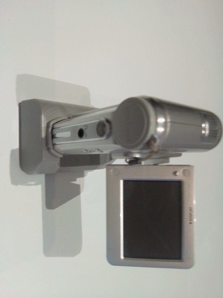 Samsung Digital Camcorder VP-M110