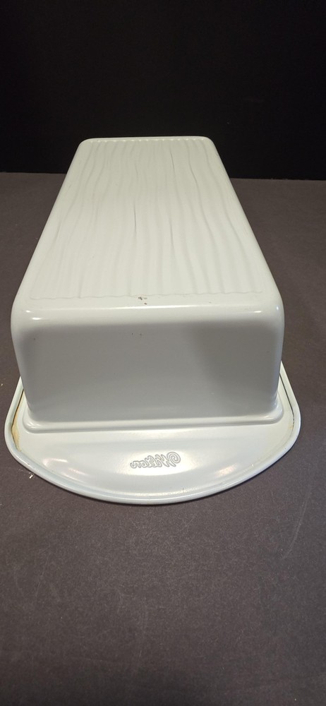 Wilton White Nonstick Steel Loaf Pan Rectangular Textured Bottom Bread Bakeware