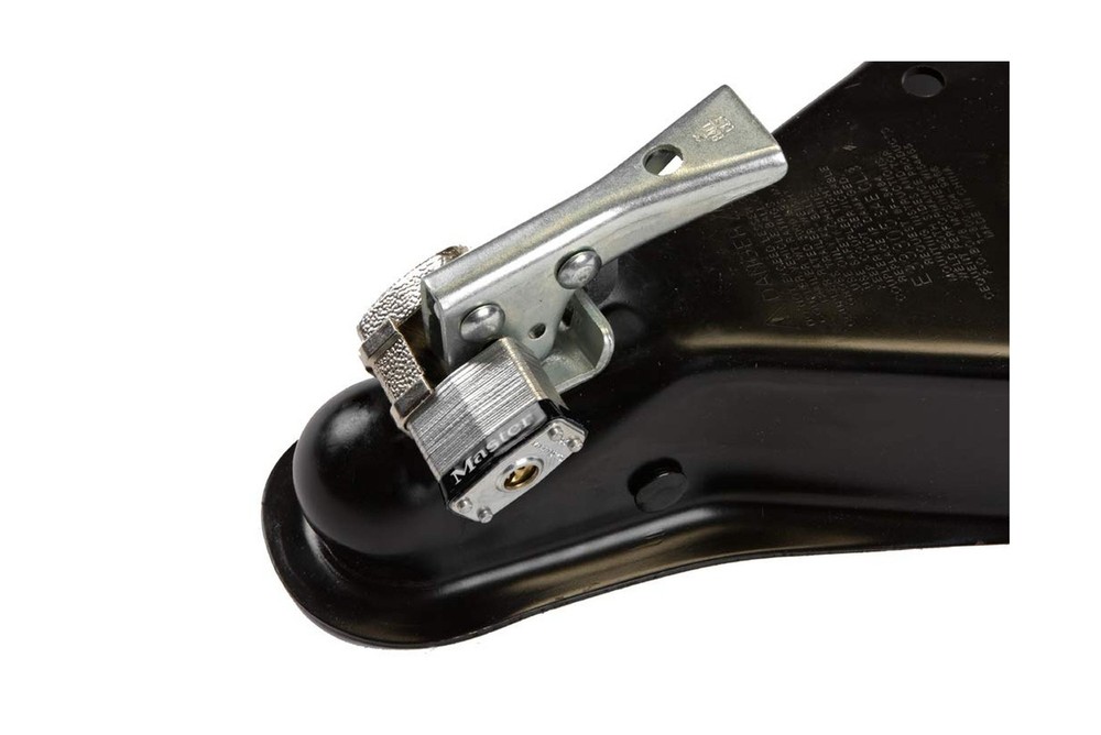 Master Lock - (4) Keyed Alike Trailer & Multi Purpose Padlocks w/ 8 Keys, 37K...