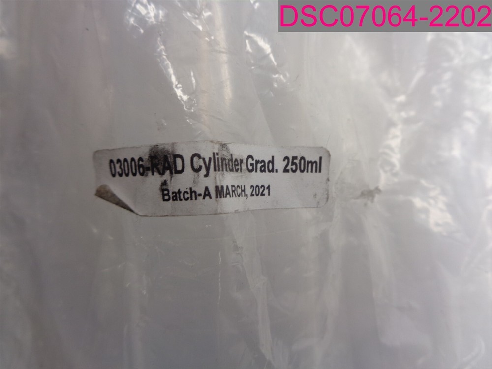 250ml Plastic Graduated Cylinder 03006-RAD