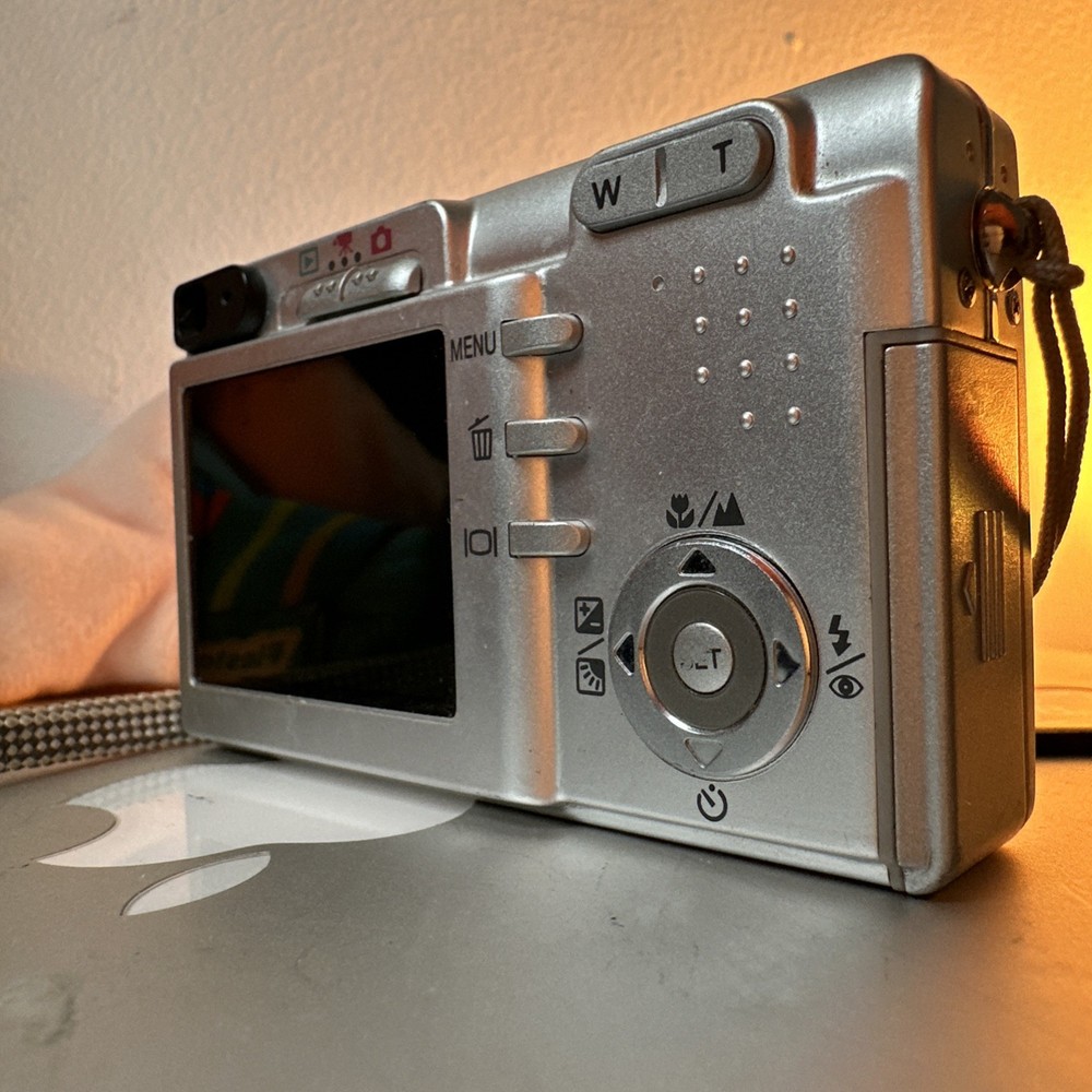 Minolta Digital Camera Dimage E40 4.0MP Silver Tested