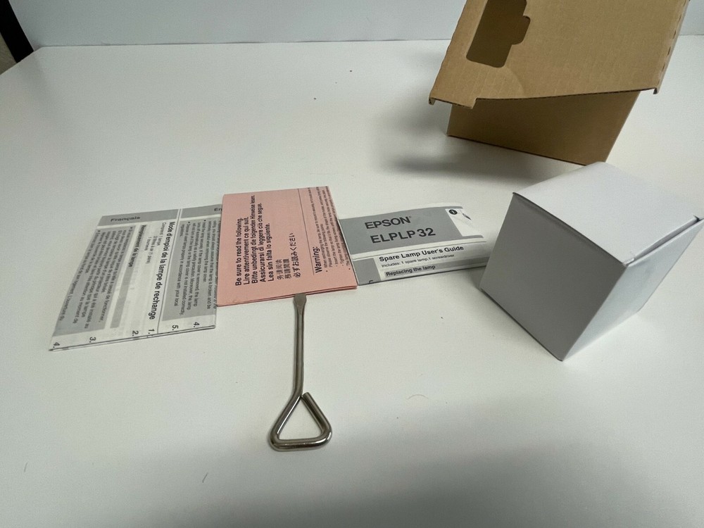 Genuine EPSON ELPLP32 Projector Lamp