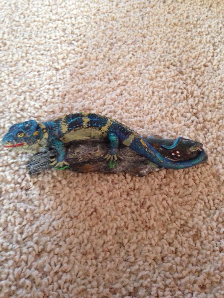 Latex mould for making this Lizard on a rock
