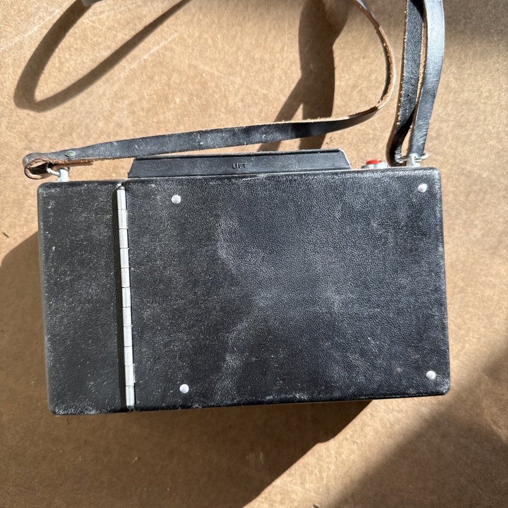 Polaroid Automatic 250 Land Camera (Folding Bellows Camera)