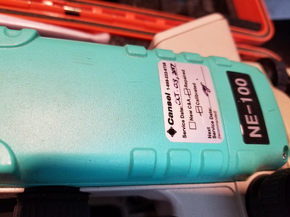 Nikon NE-100 Digital Theodolite w/case