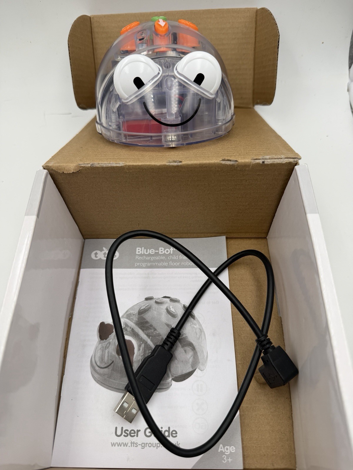 TTS Blue-Bot Bluetooth Programmable Floor Robot - W/Box, Manual & Cable - Tested