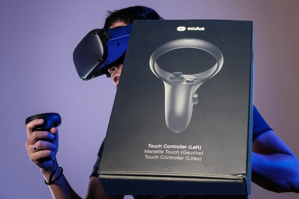 NEW Genuine Oculus Touch Controller LEFT Hand Black Compatible Rift S / Quest 1