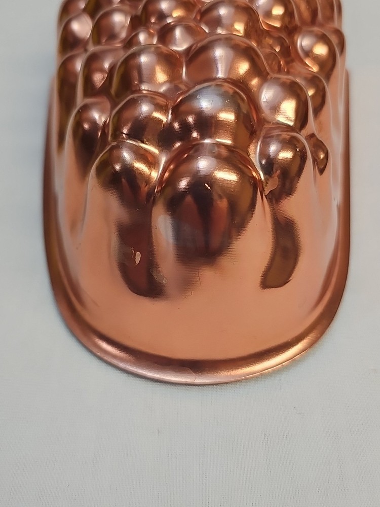 Vintage Grape Copper Mold / Mould Kitchen Wall Hanging, 4 cups