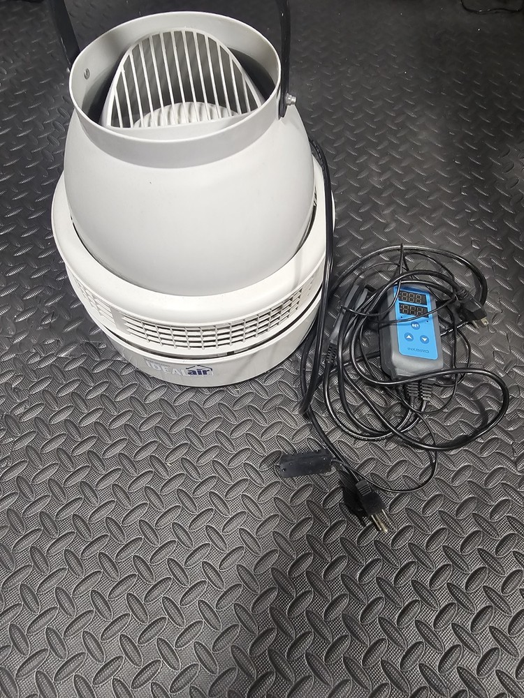 Commercial Humidifier, 75 Pint and Controller