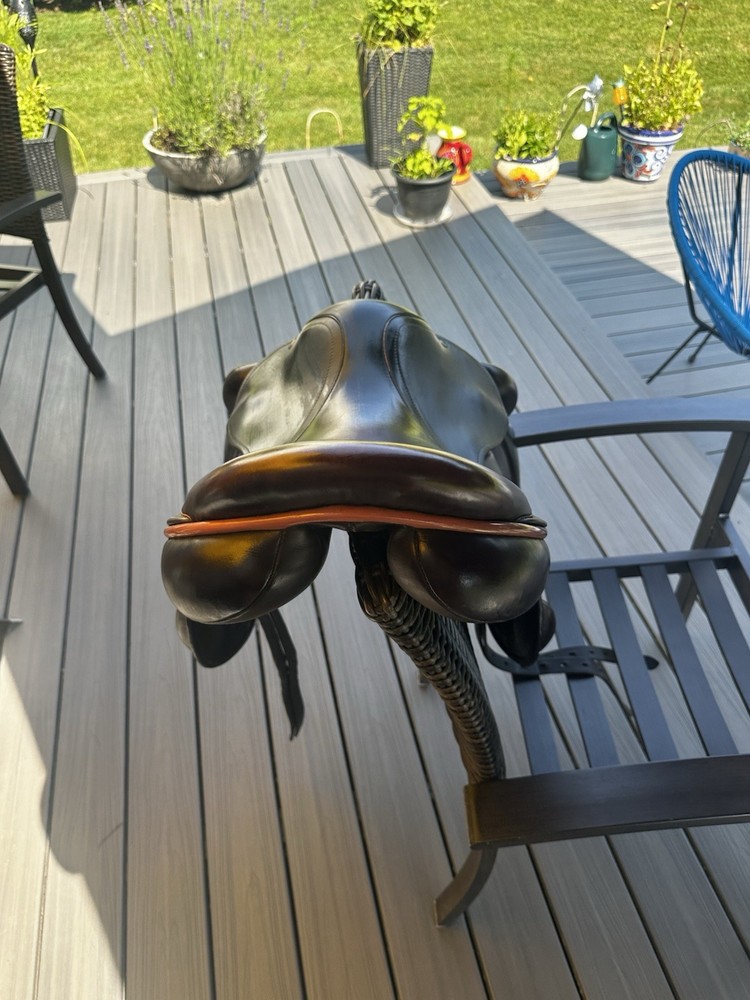 County Solution Jump Saddle 18 M SR