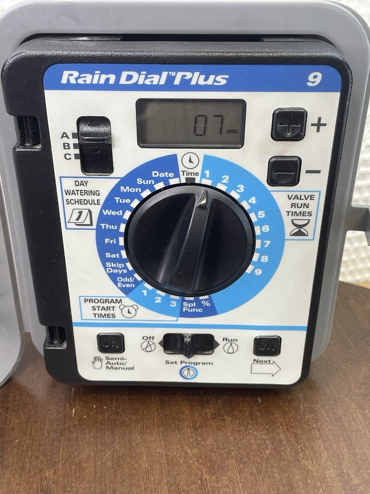 Irritrol Rain Dial RD9Plus-INT Irrigation Timer System Controller Vintage 1998
