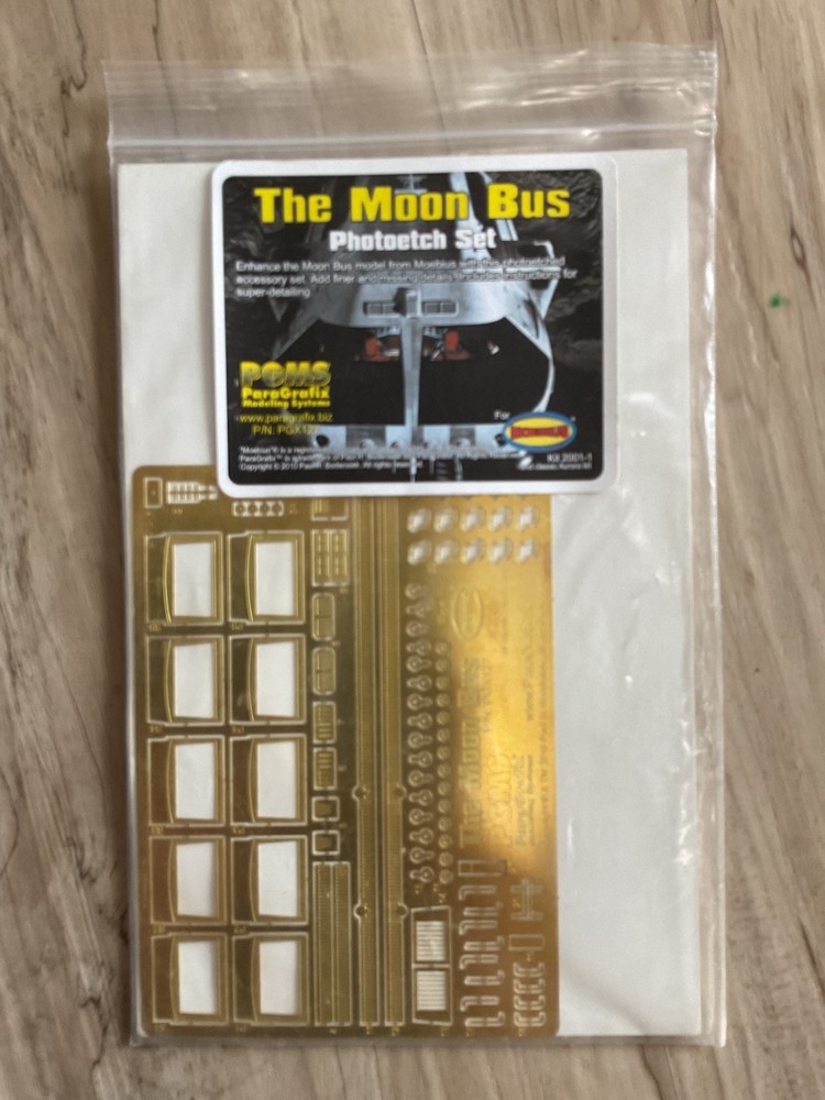 2001 Moebius Moon Bus bundle - Includes Kit, Photoetch and Thruster Set