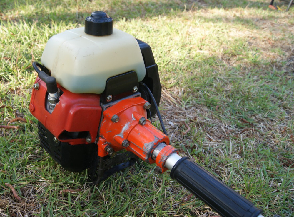 ROBIN NB351 STRING TRIMMER-BUSHWACKER MADE IN JAPAN 34.5CC ENGINE