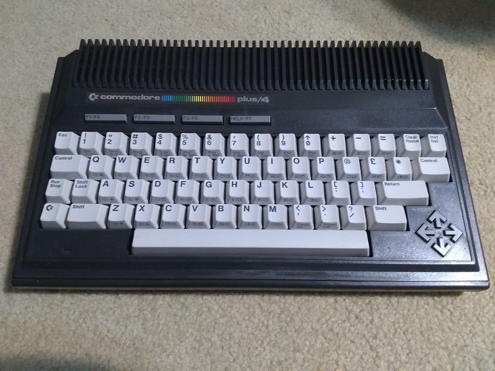 Commodore Plus/4 Computer, IN BOX, CBM 264 (As-Is) #101