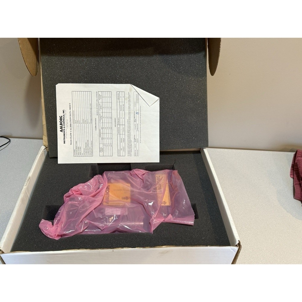 AALBORG Air Mass Flow Controller Meter Flow Range 0-35.3 Model GFCS-013829