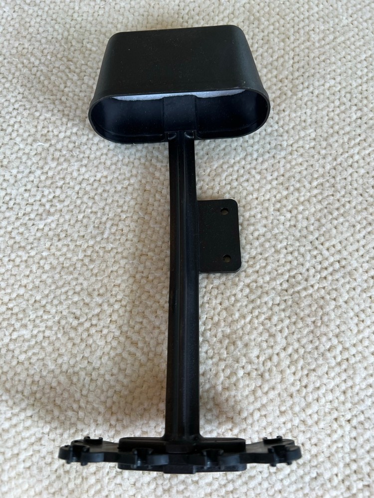 4 Arrow Plastic Quiver