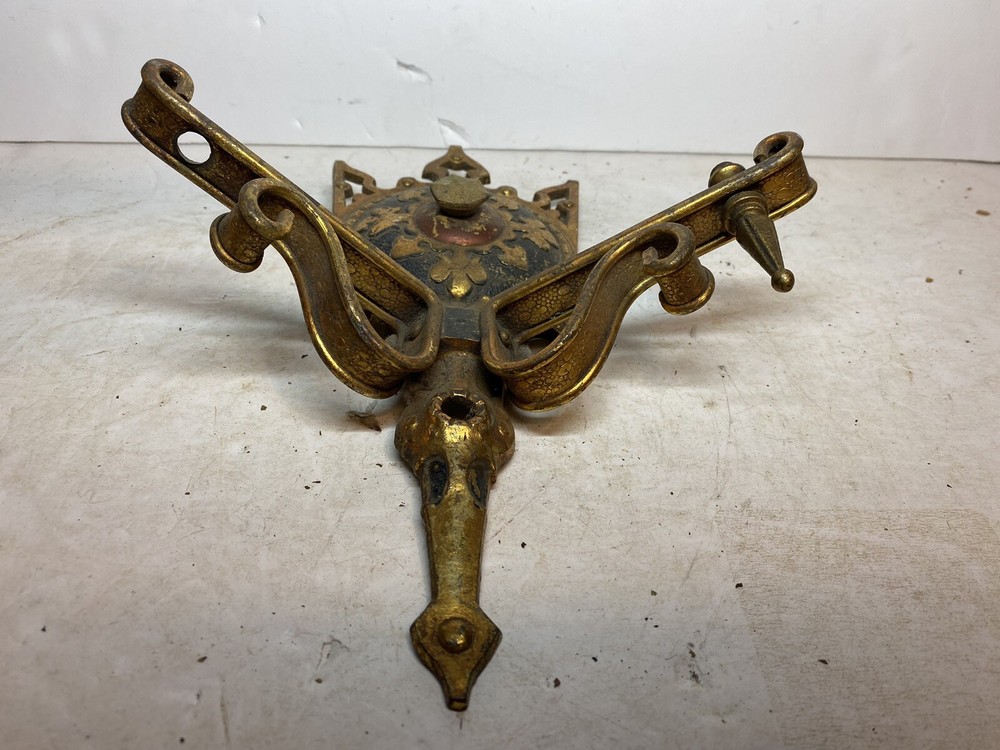 Antique Brass Tone Dual Arm Wall Light Sconce
