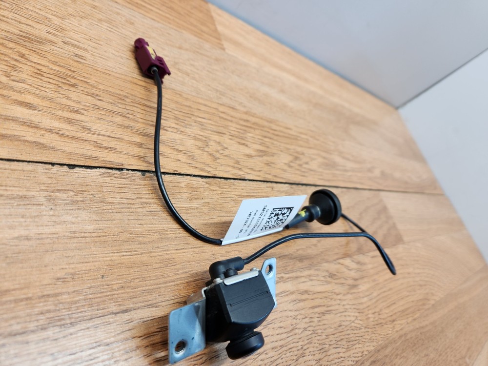 ✅ 22-25 OEM Tesla Model X S Rear View Trunk Lid Back Up Camera Release Button